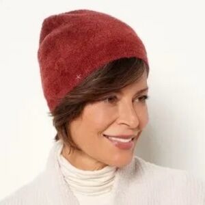 Barefoot Dreams CozyChic Lite Confetti Beanie Crimson/Rosewood OS